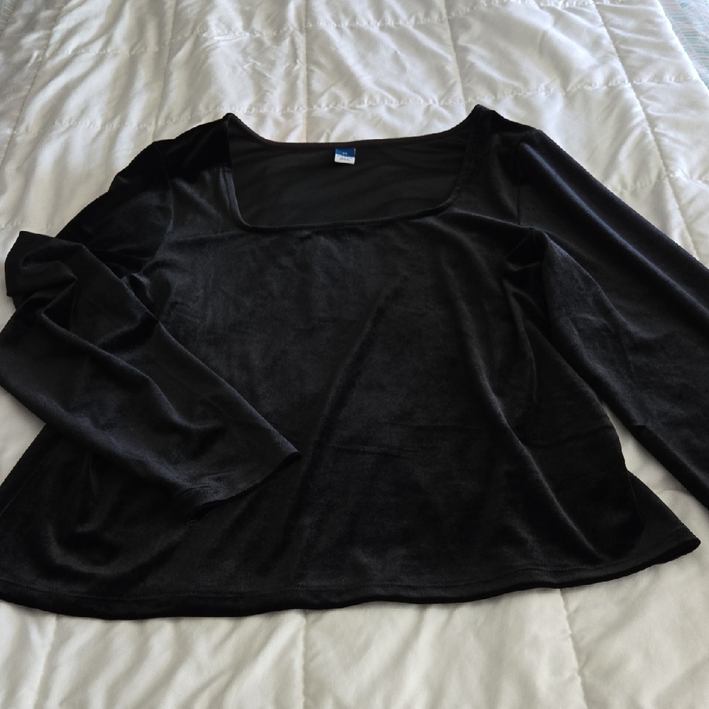 Old Navy Black Long Sleeve Blouse